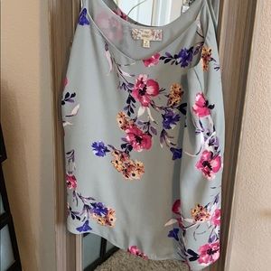 Floral cami, like new